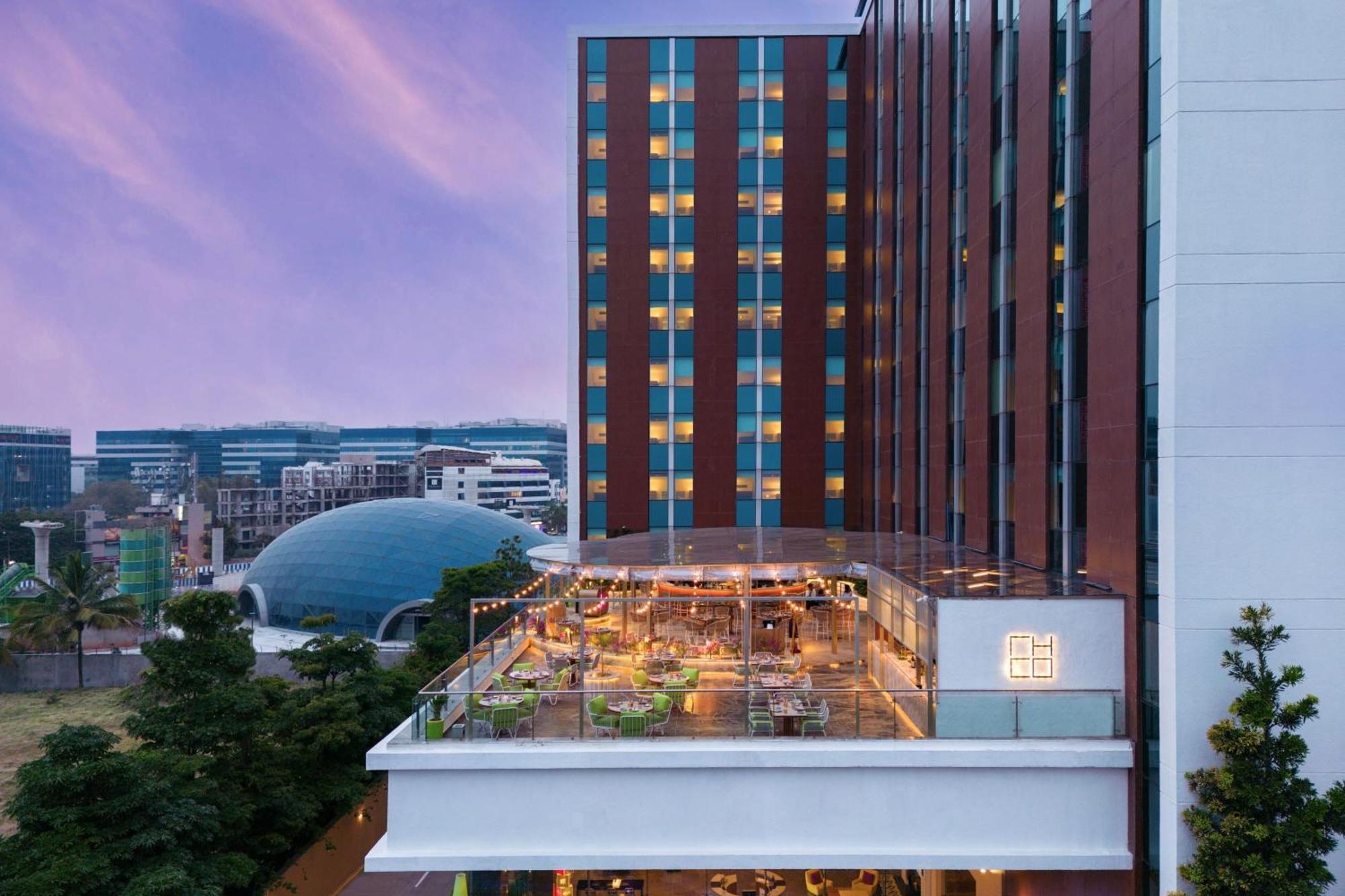 Aloft Bengaluru Outer Ring Road Bangalore Exterior foto