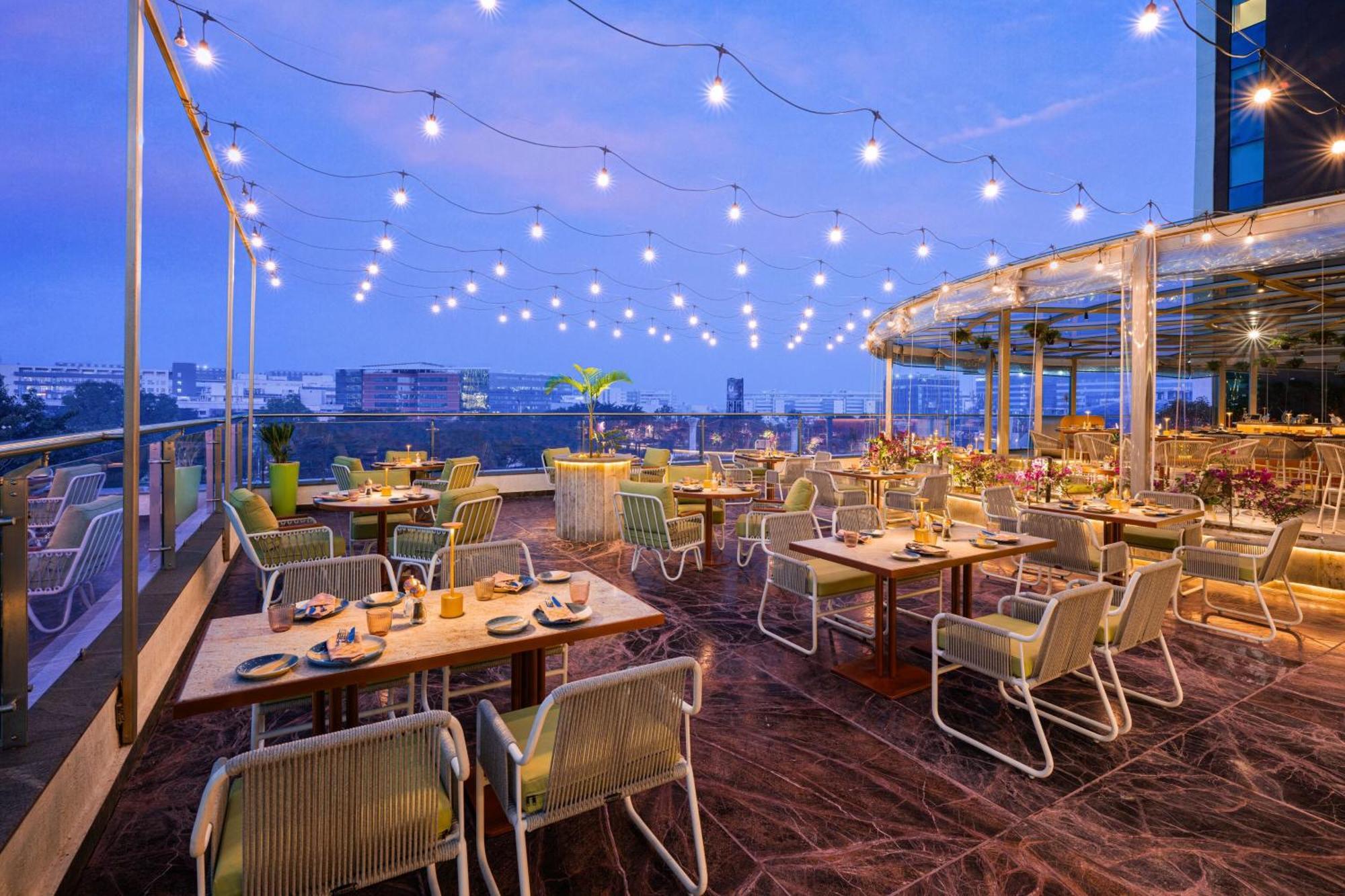 Aloft Bengaluru Outer Ring Road Bangalore Exterior foto