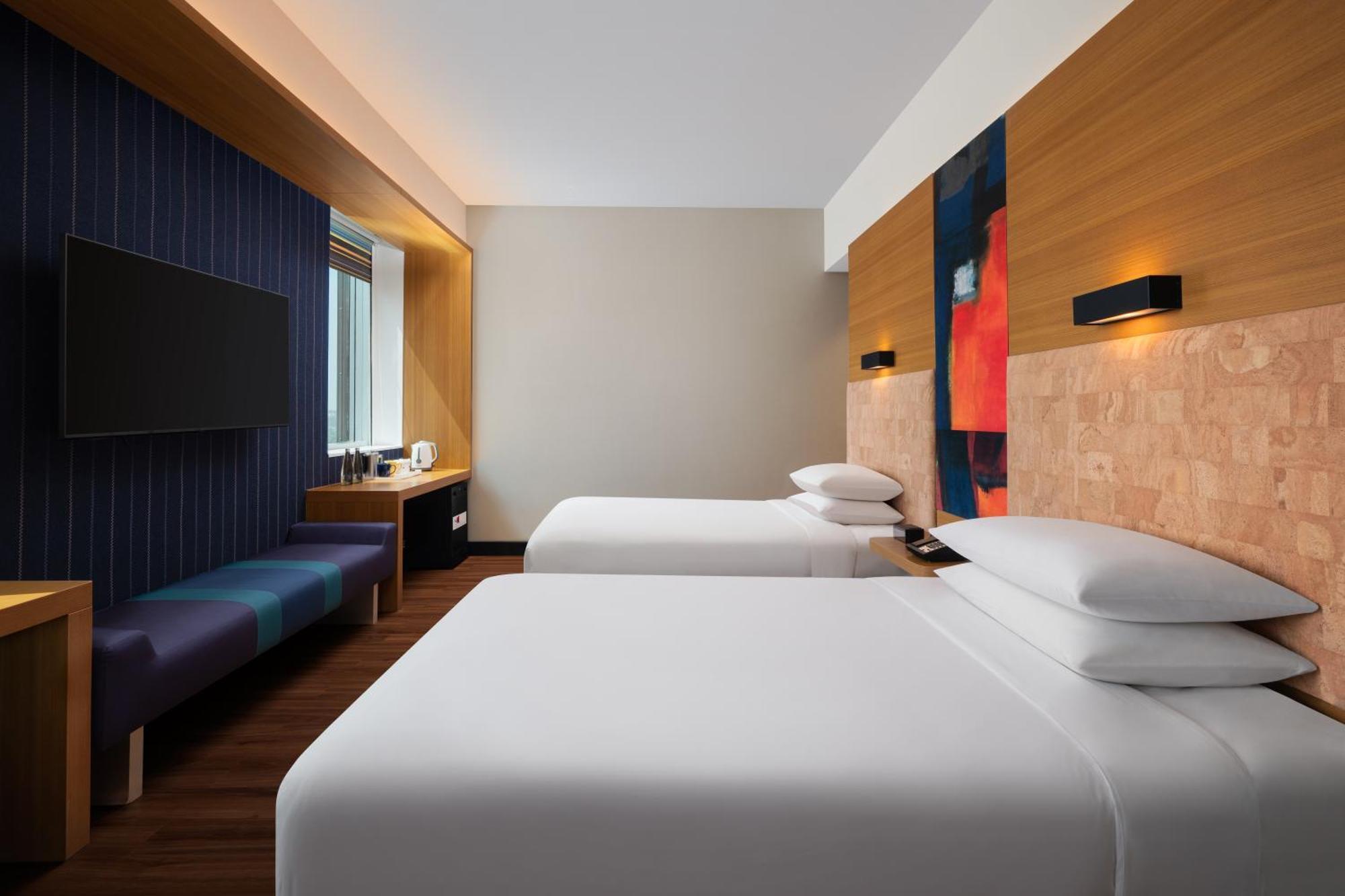 Aloft Bengaluru Outer Ring Road Bangalore Exterior foto